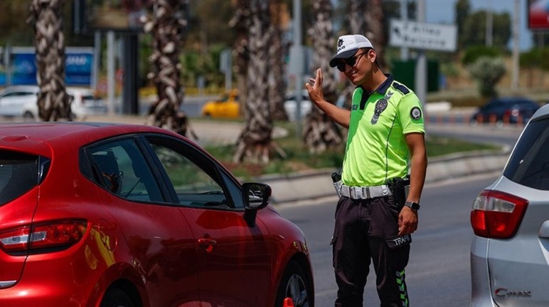 Makas atmak cinayete teşebbüs, cezalar yetersiz mi? - Resim : 2