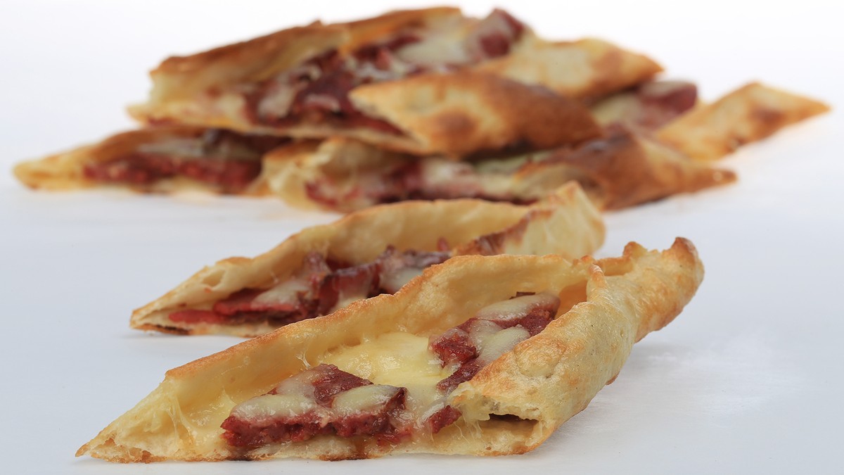 Tost, pide, sandviçte peynir düzenlemesi