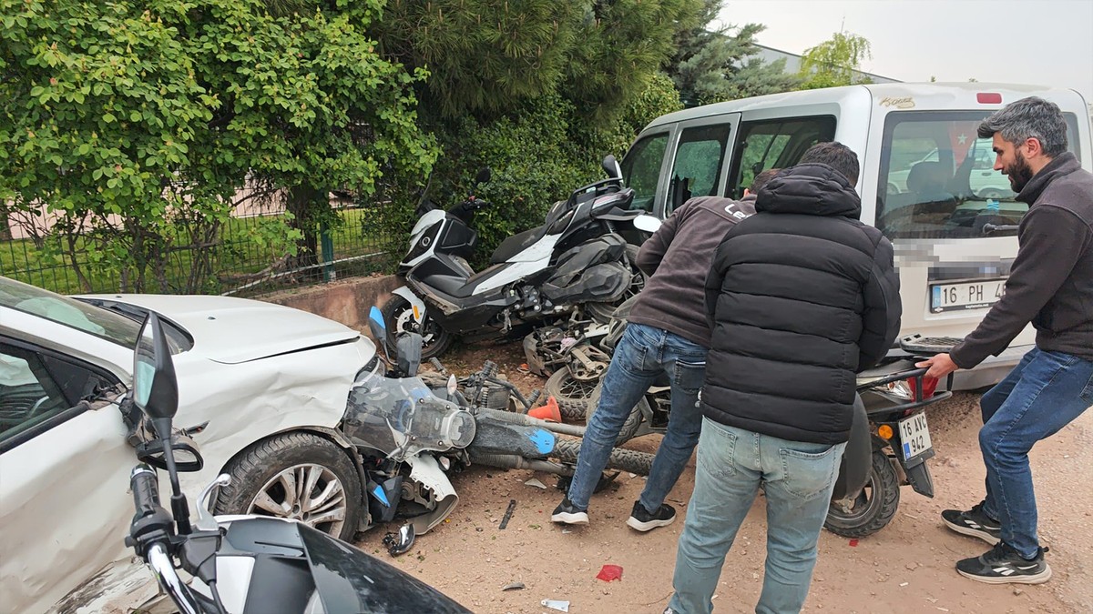 Bursa’da zincirleme kaza: 4 yaralı