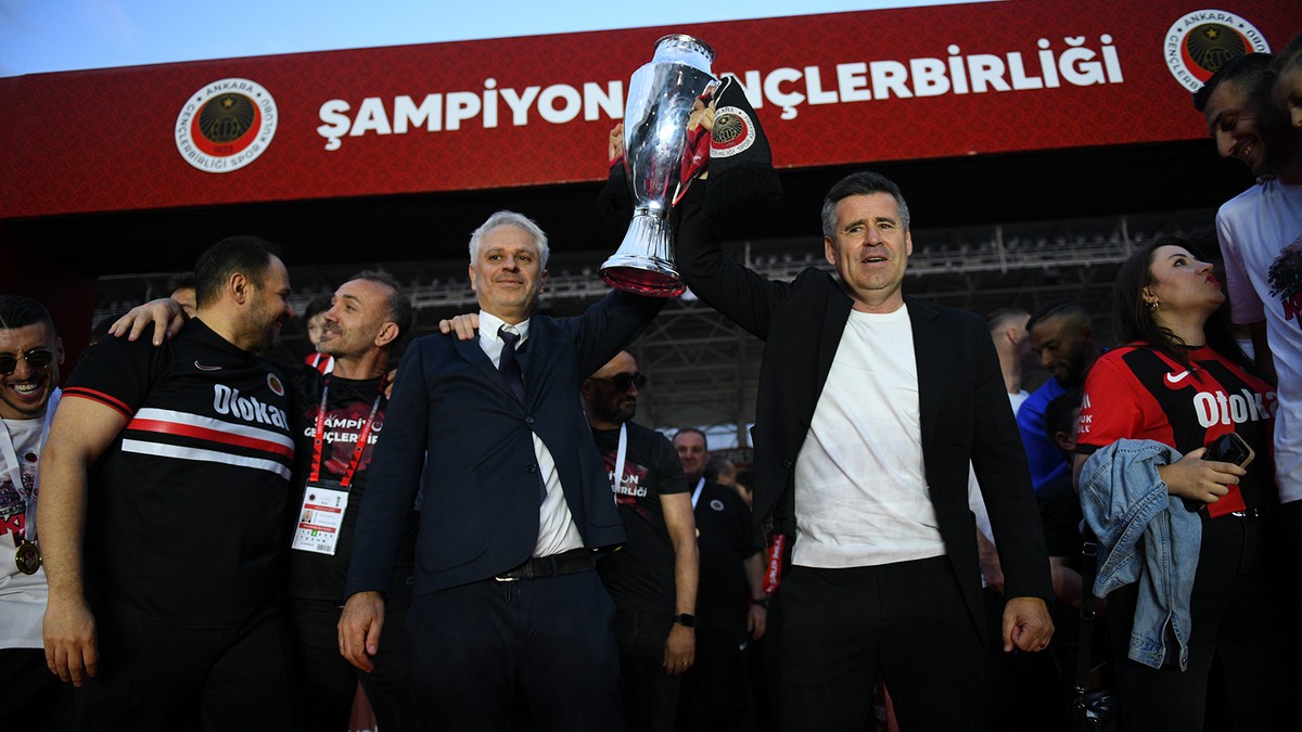 Gençlerbirliği'nde şampiyonluk kutlaması