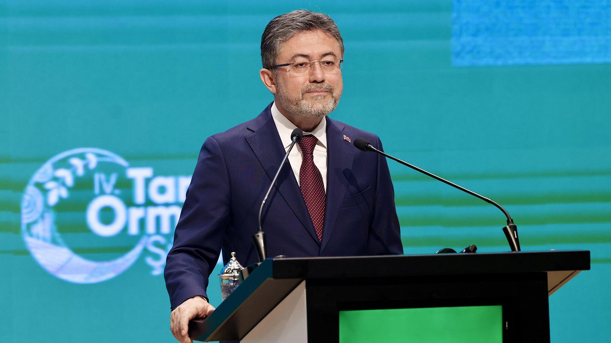Bakan Yumaklı'dan yılın ilk hasadı mesajı