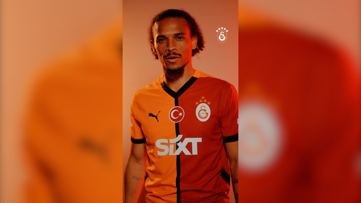 İmzayı attı, mesajı verdi