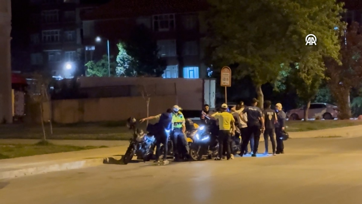 Ehliyetsiz motosiklet sürücüsü ile annesine 37 bin lira ceza