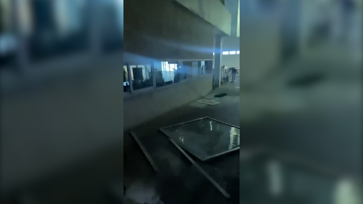 İran'ın saldırılarında ABD'nin Tel Aviv Büyükelçiliği'nde hasar
