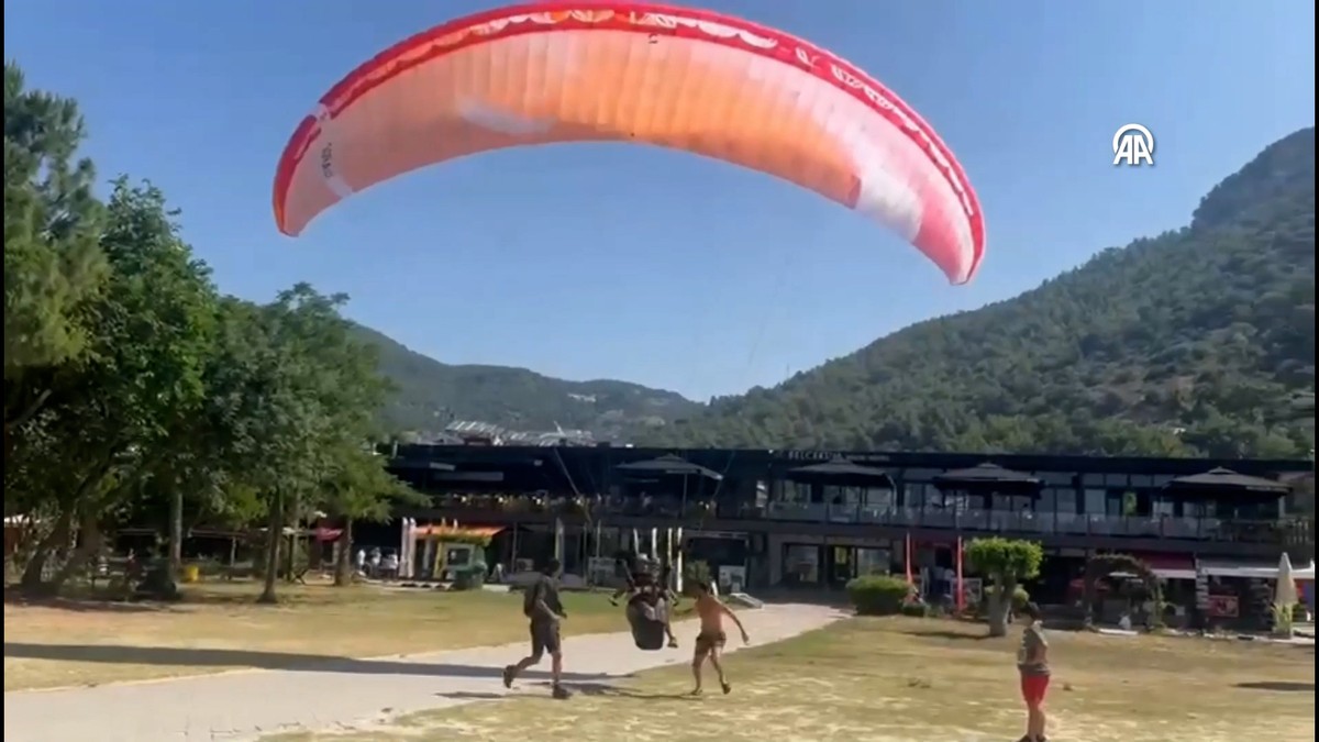 Görme engelli İngiliz turistin hayali Fethiye'de gerçek oldu