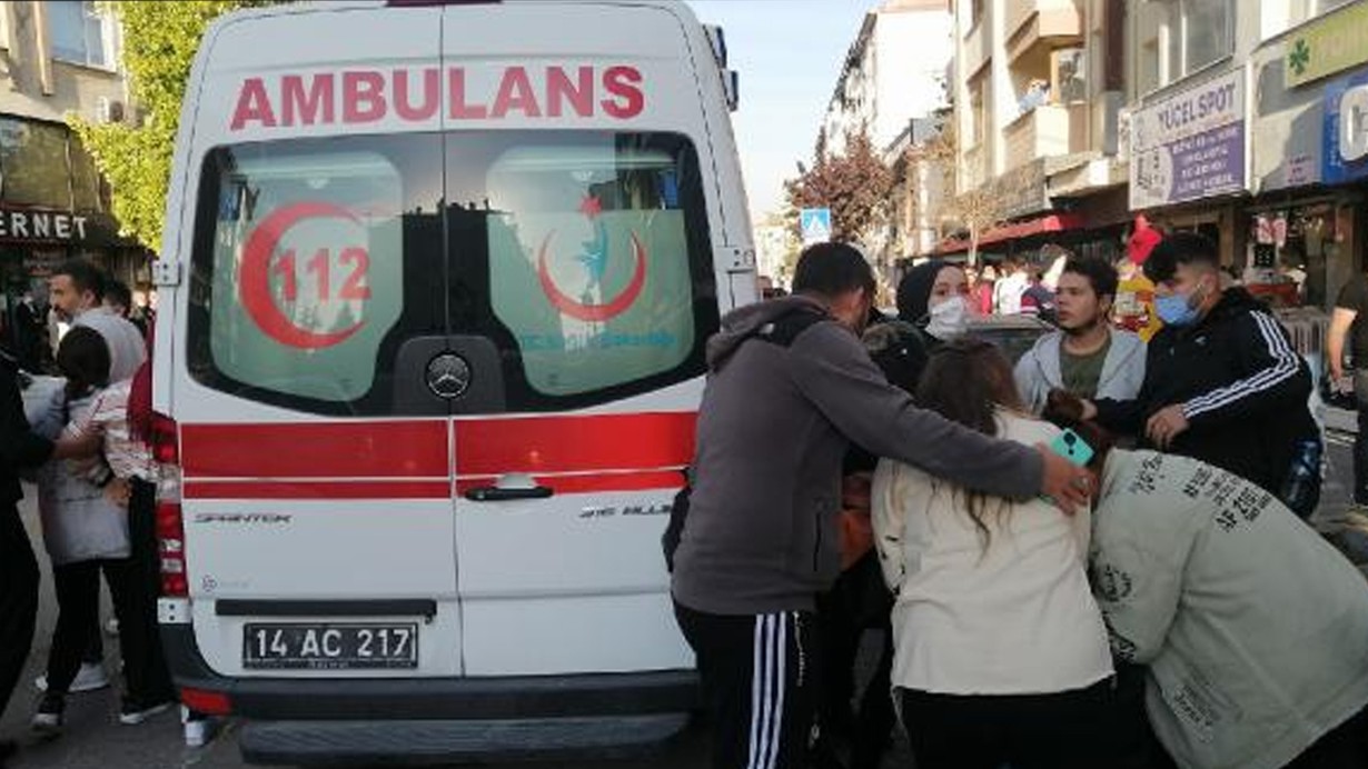 Yoldan geçerken kurşunların hedefi oldu