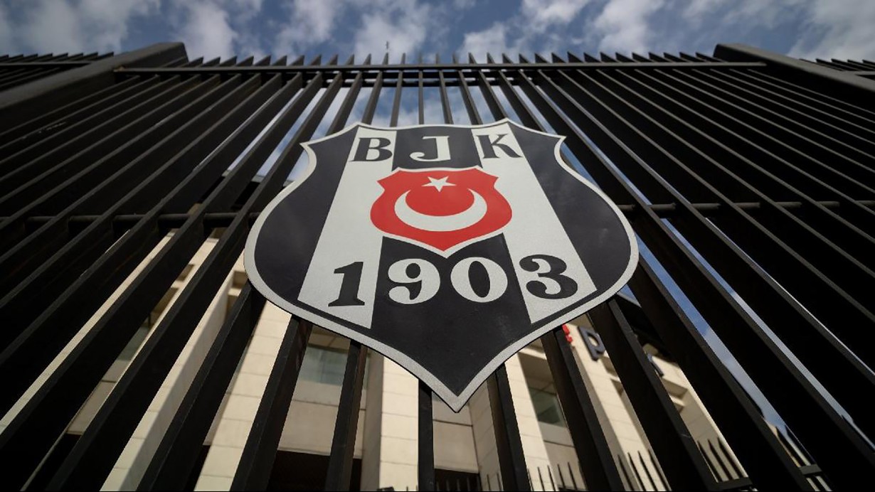 Beşiktaş kafilesine kar ve sis engeli