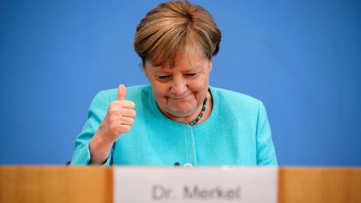 Merkel, çok sayıda mülteciyi kabul ettiği için UNESCO Barış Ödülüne layık görüldü