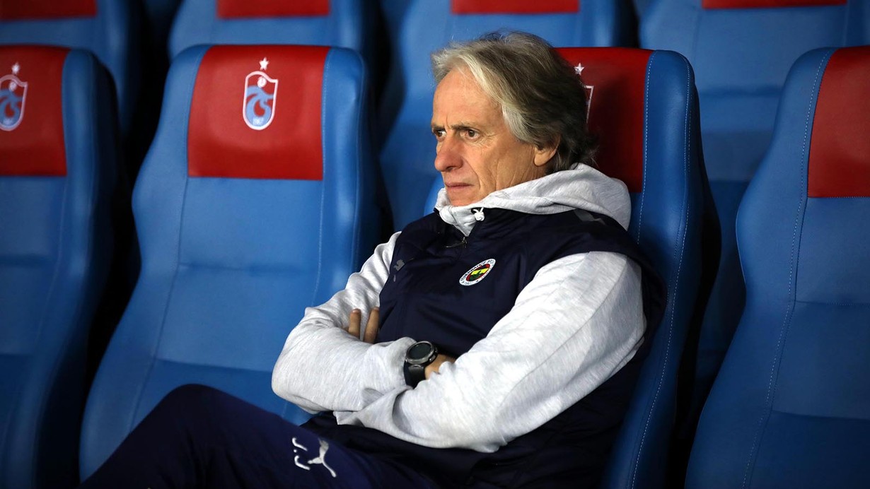 Jorge Jesus: "Kırmızı kart sonrasında dengeyi yakalayamadık"