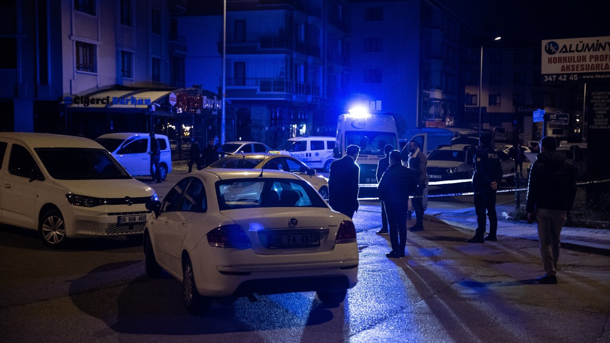 Ankara'da kız arkadaşını silahla öldüren şahıs intihar etti 