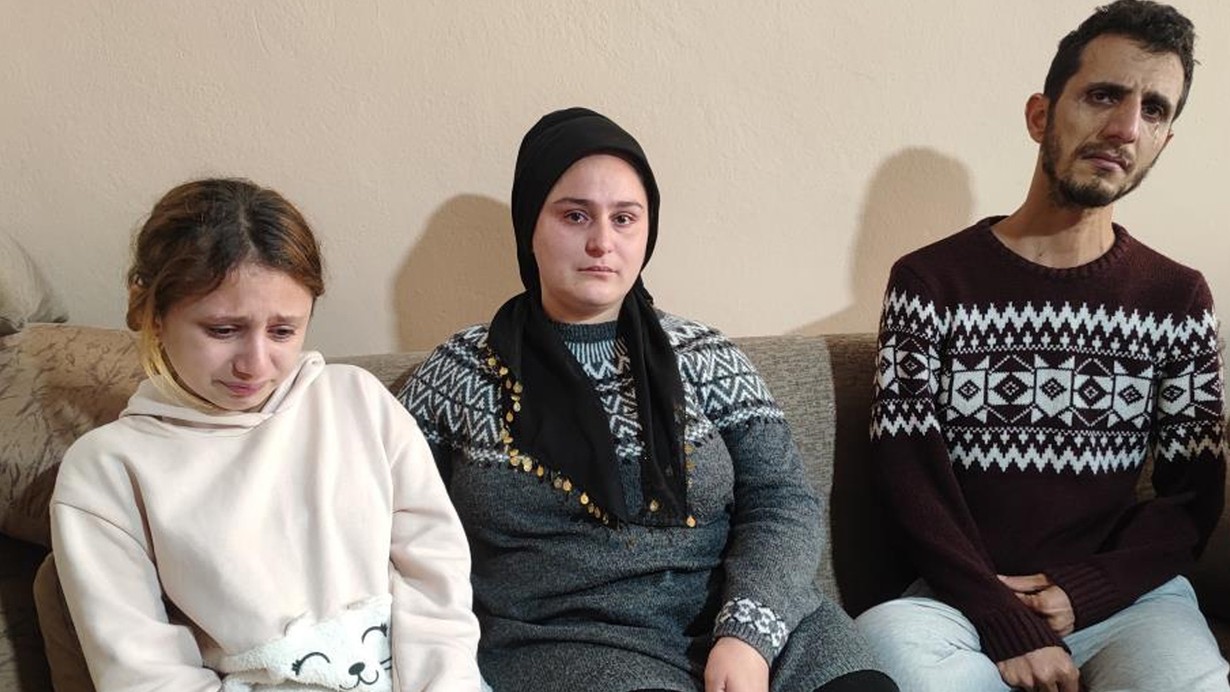 Adana'da ailesiyle birlikte evden çıkartıldığı için okula gidemeyen kız çocuğu: Okumak istiyorum