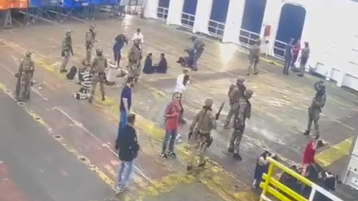 Türk gemisini alıkoymaya çalışan 15 kaçak yolcuyla ilgili detaylar açıklandı: Aralarında hamile bir kadın da var