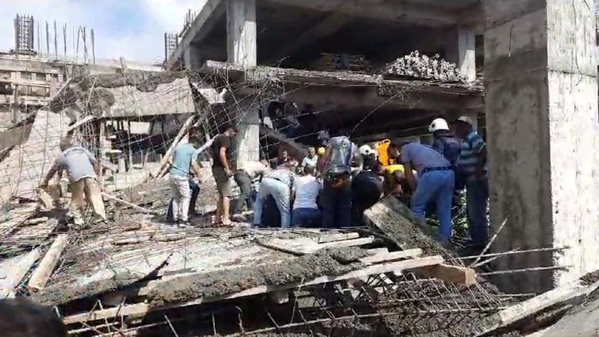 Hatay'da inşaatta çökme: 4 işçi yaralı