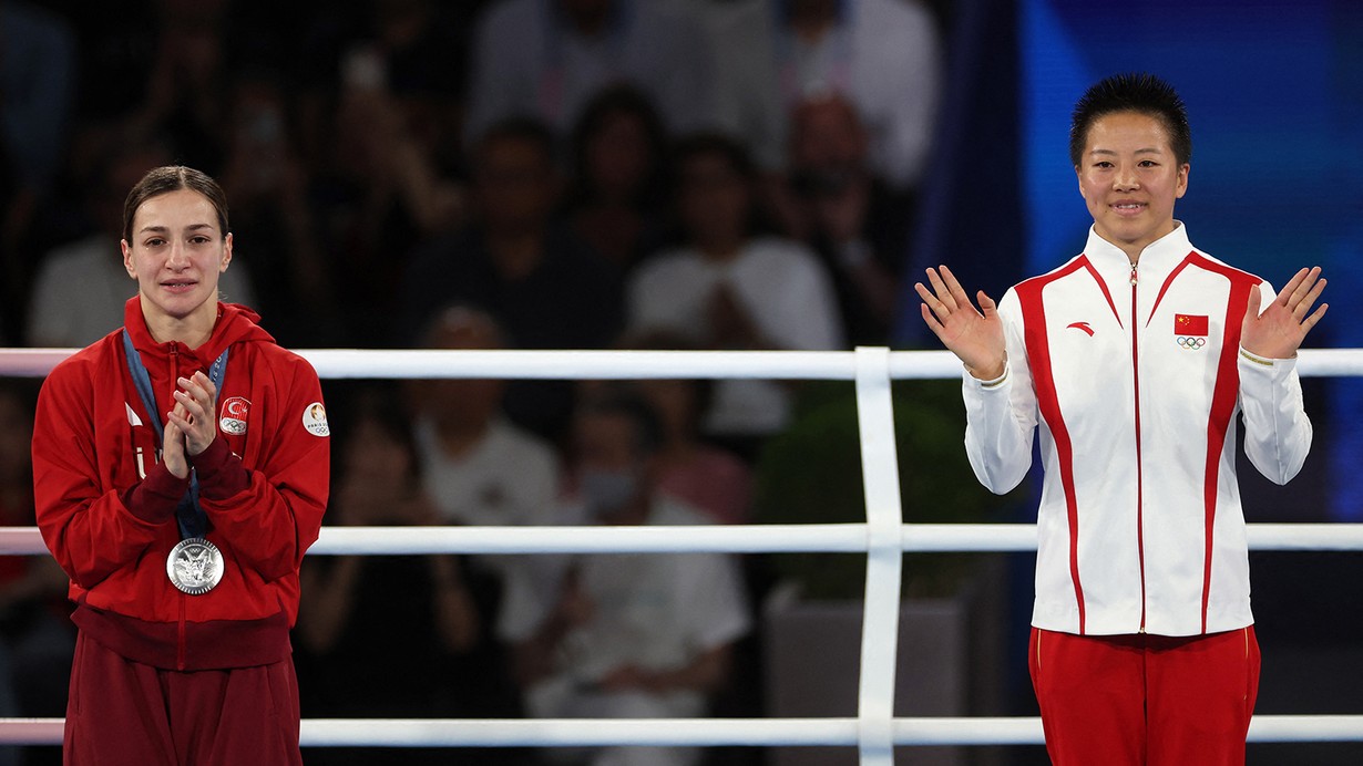 Buse Naz Çakıroğlu, Paris 2024'te gümüş madalya kazandı