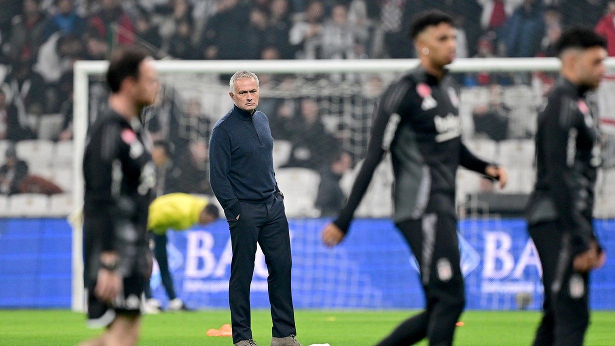 Jose Mourinho'dan derbi kadrosunda 5 değişiklik