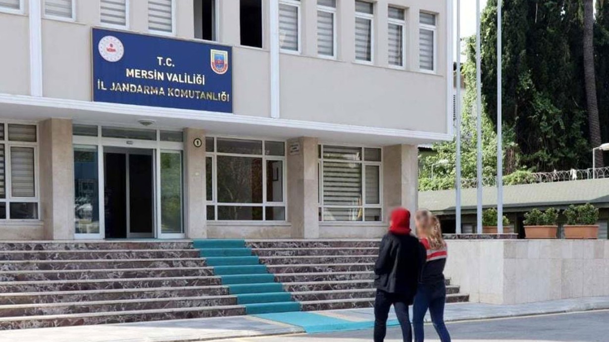 FETÖ hükümlüsü kadın Mersin'de yakayı ele verdi