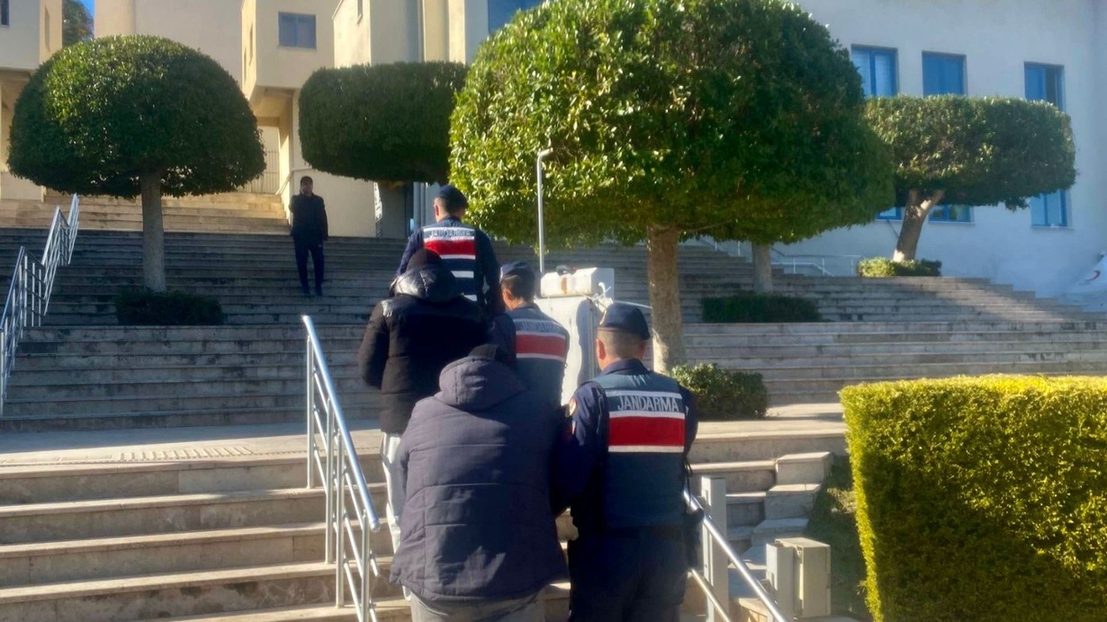 Cezaevi firarisi ve onu saklayan taksici tutuklandı