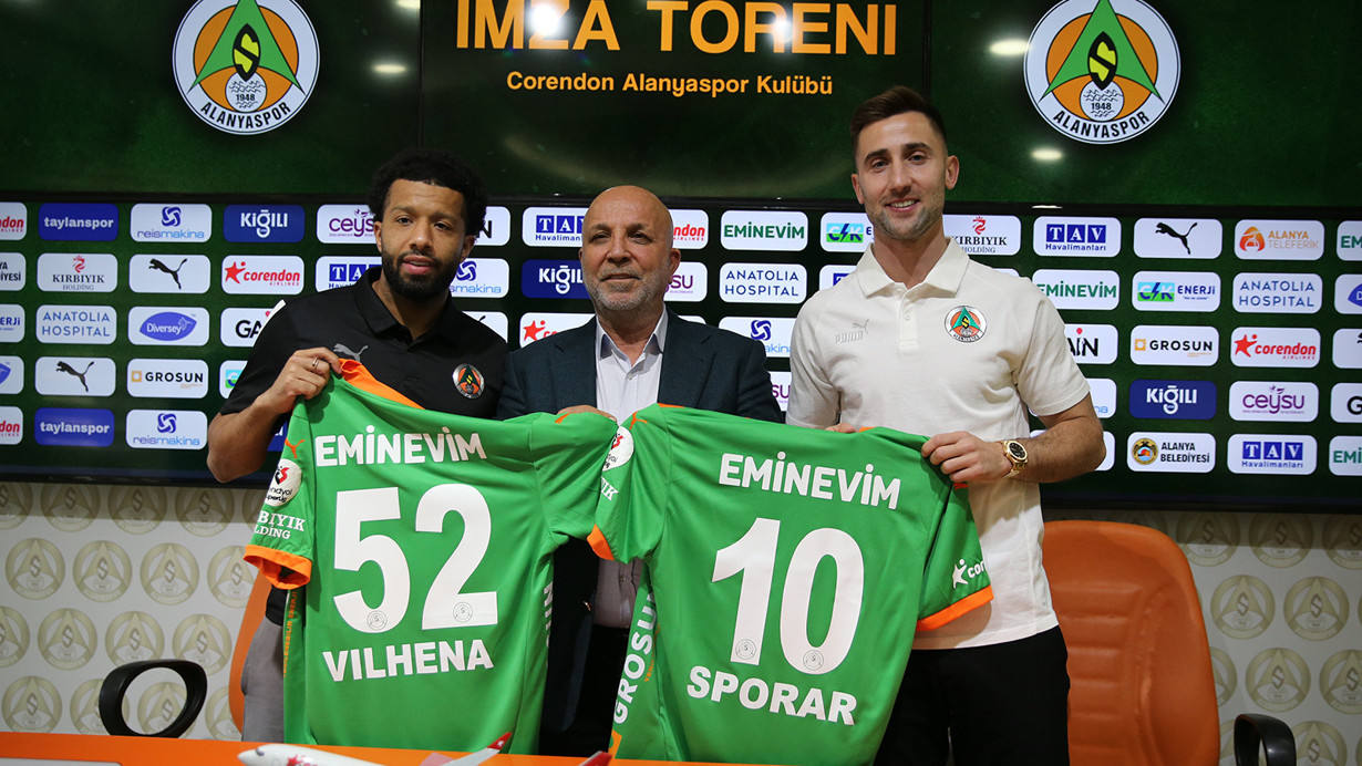 Alanyaspor'dan imza şov! 5 transfer imza attı