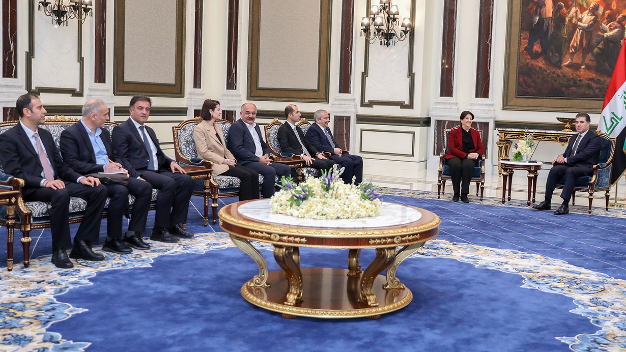 DEM Parti heyeti Erbil’de IKBY Başkanı Barzani ile görüştü