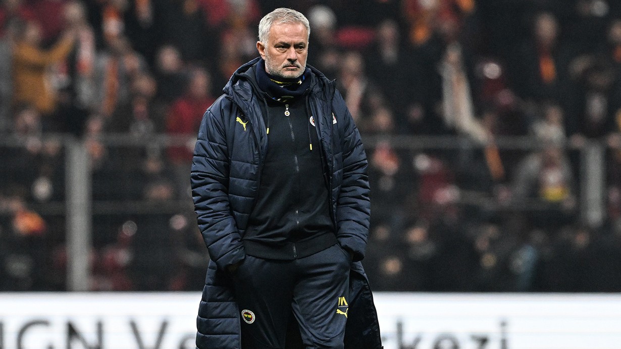 Jose Mourinho'dan kadroda 2 değişiklik