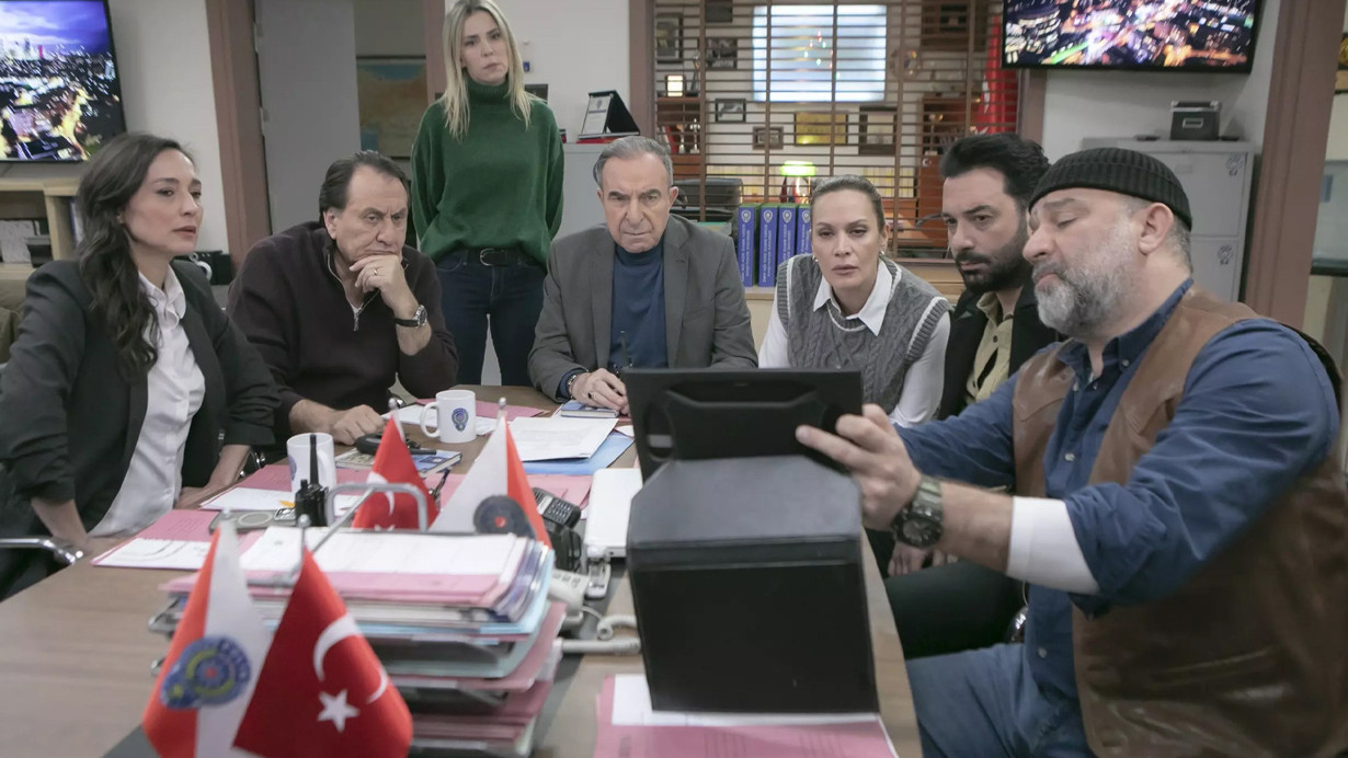 Arka Sokaklar 703. Bölüm Tek Parça Full İzle! Kanal D Arka Sokaklar son bölüm izle!