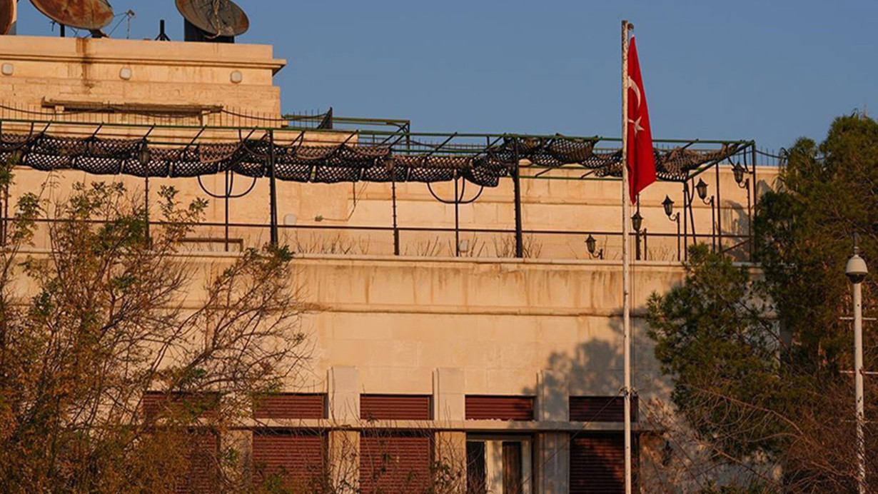 Türkiye Şam Büyükelçiliği: Büyükelçiliğimiz askeri ataşesi Yarbay Hasan Göz Şam'daki görevine başlamıştır