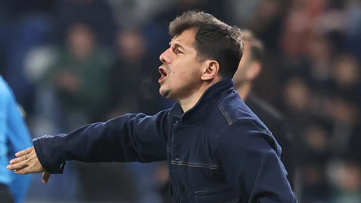 Emre Belözoğlu: "Minimum 10 puan kazanıp lige tutunmak istiyoruz"