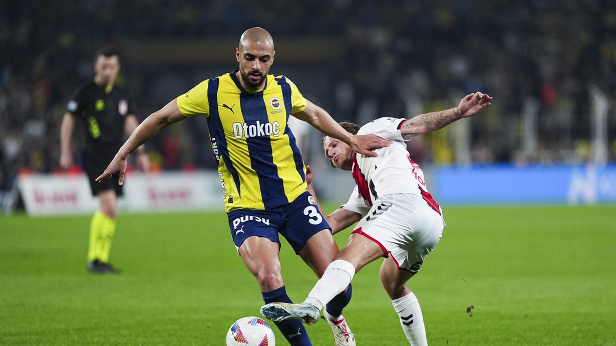 Fenerbahçe şampiyonluk yarışında ağır yara aldı