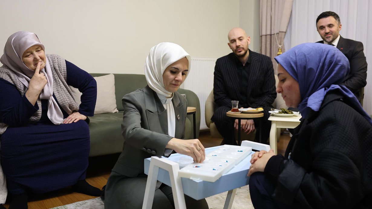 Aile ve Sosyal Hizmetler Bakanı Göktaş, şehit ailesini ziyaret etti
