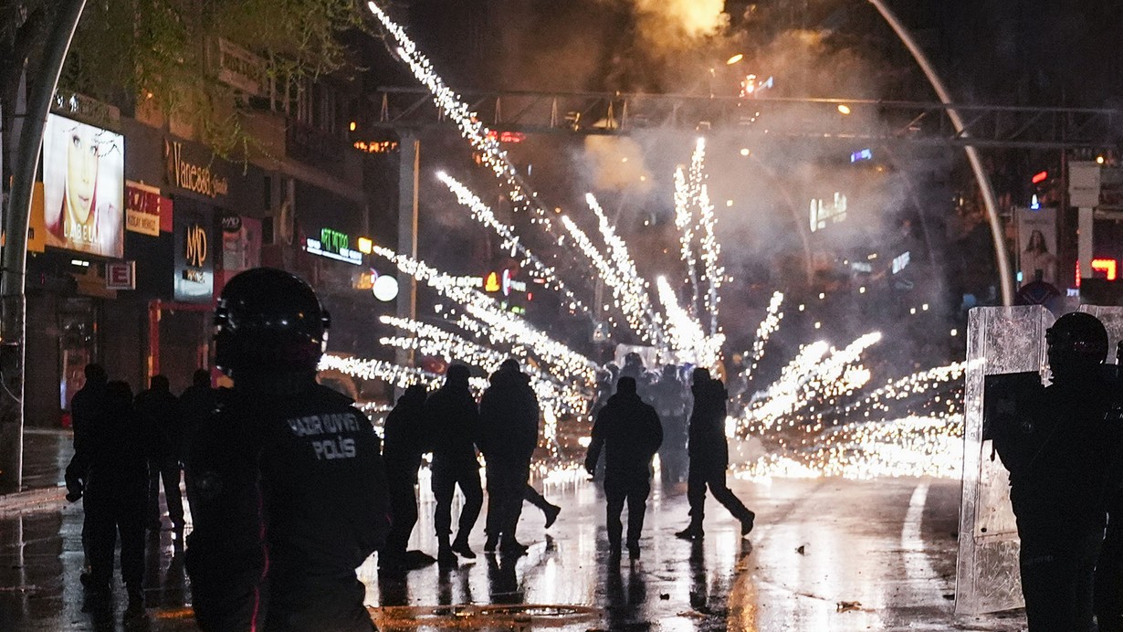 İstanbul Valisi Gül'den izinsiz gösterilere ilişkin açıklama: Kamu düzenini bozan hiçbir girişime müsamaha gösterilmeyecek