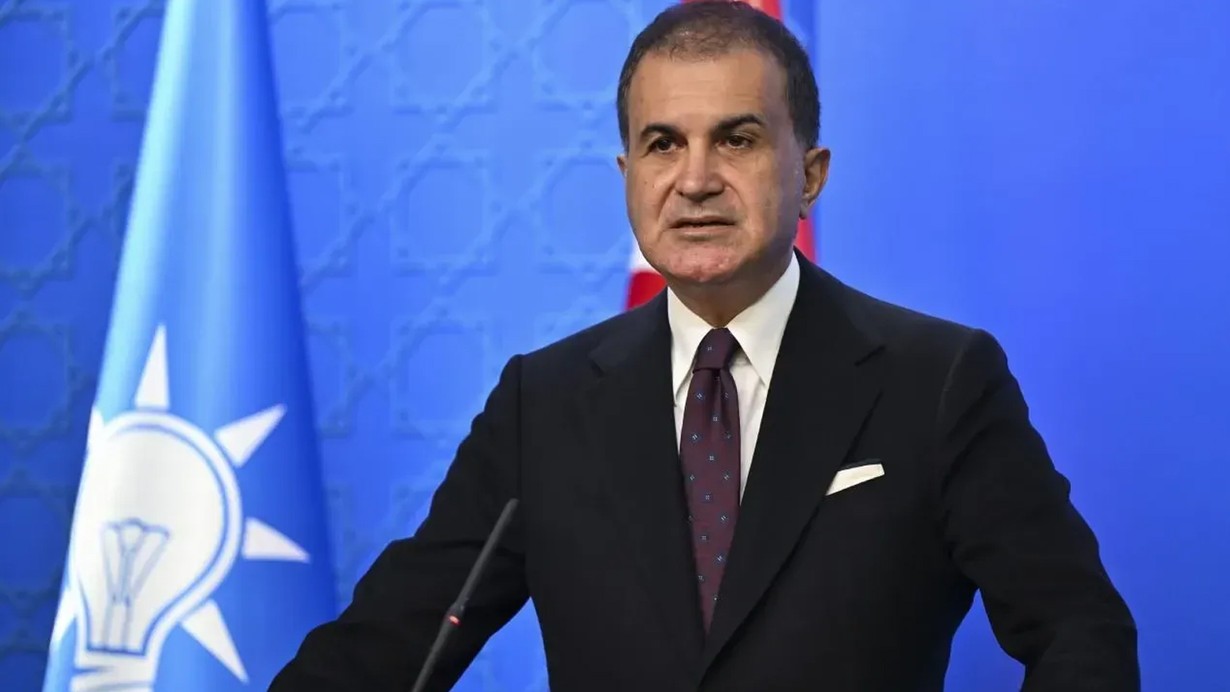 AK Parti'li Çelik: Özgür Özel, CHP'nin safına 'dış vesayet' arayışını yazmıştır