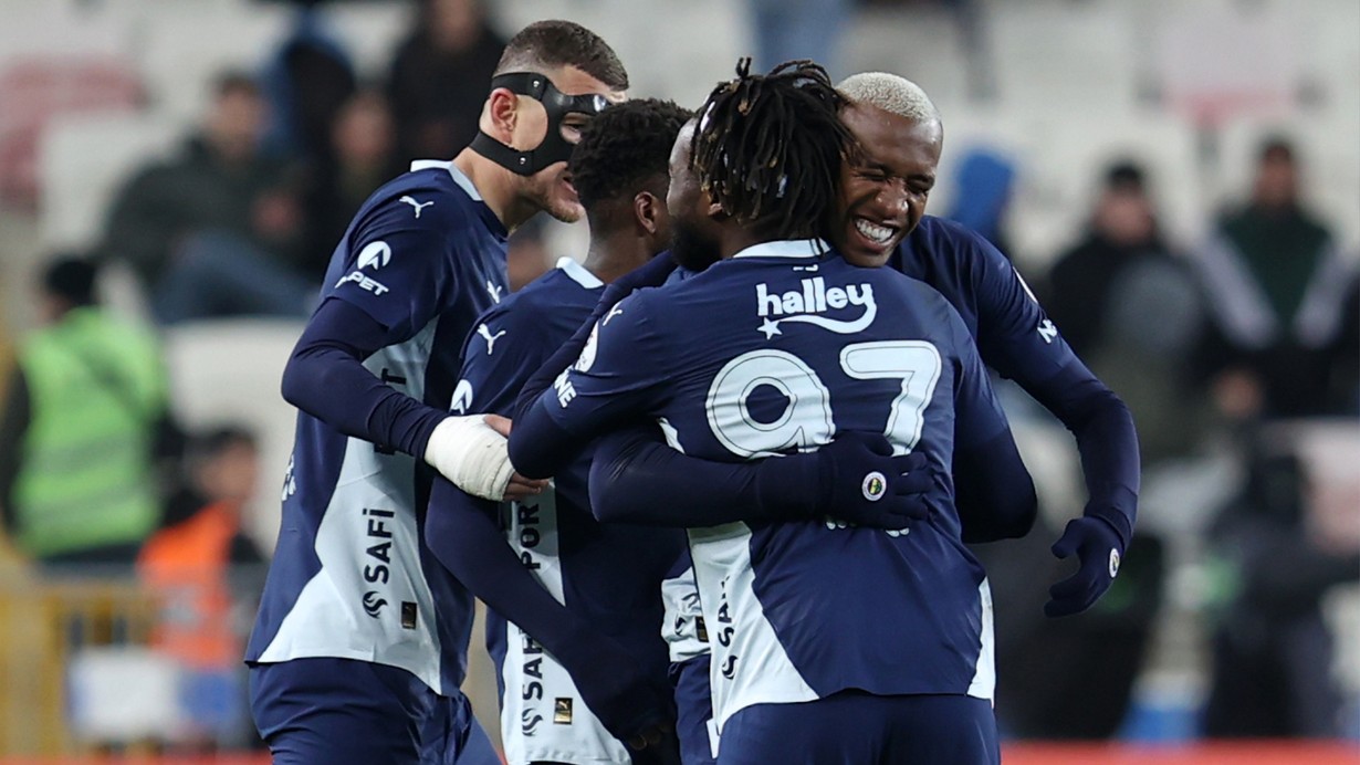 Fenerbahçe, 3 puanı 3 golle aldı