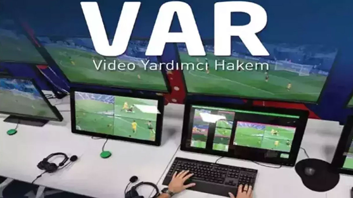 Sivasspor - Fenerbahçe maçının VAR hakemi belli oldu