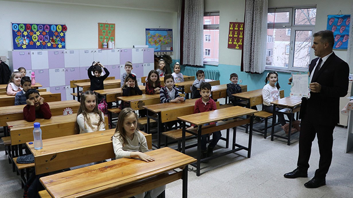 Ağrı'da 14 Nisan Pazartesi okullar tatil mi?