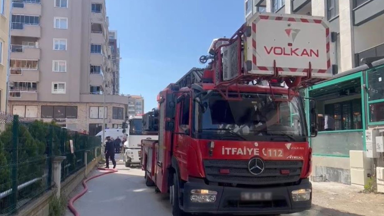 Bursa'da eşiyle tartışan saldırgan, yaşadığı evi ateşe verdi