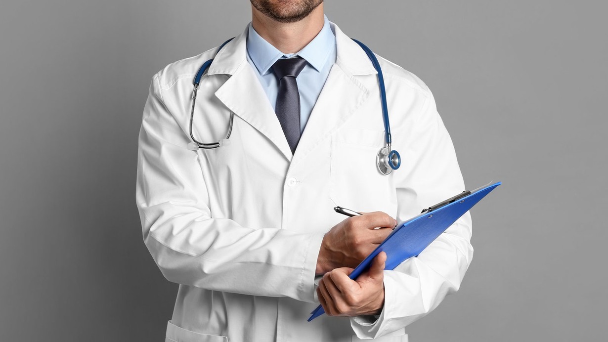 Almanya'da skandal: Doktor, 15 hastayı öldürmekle suçlanıyor