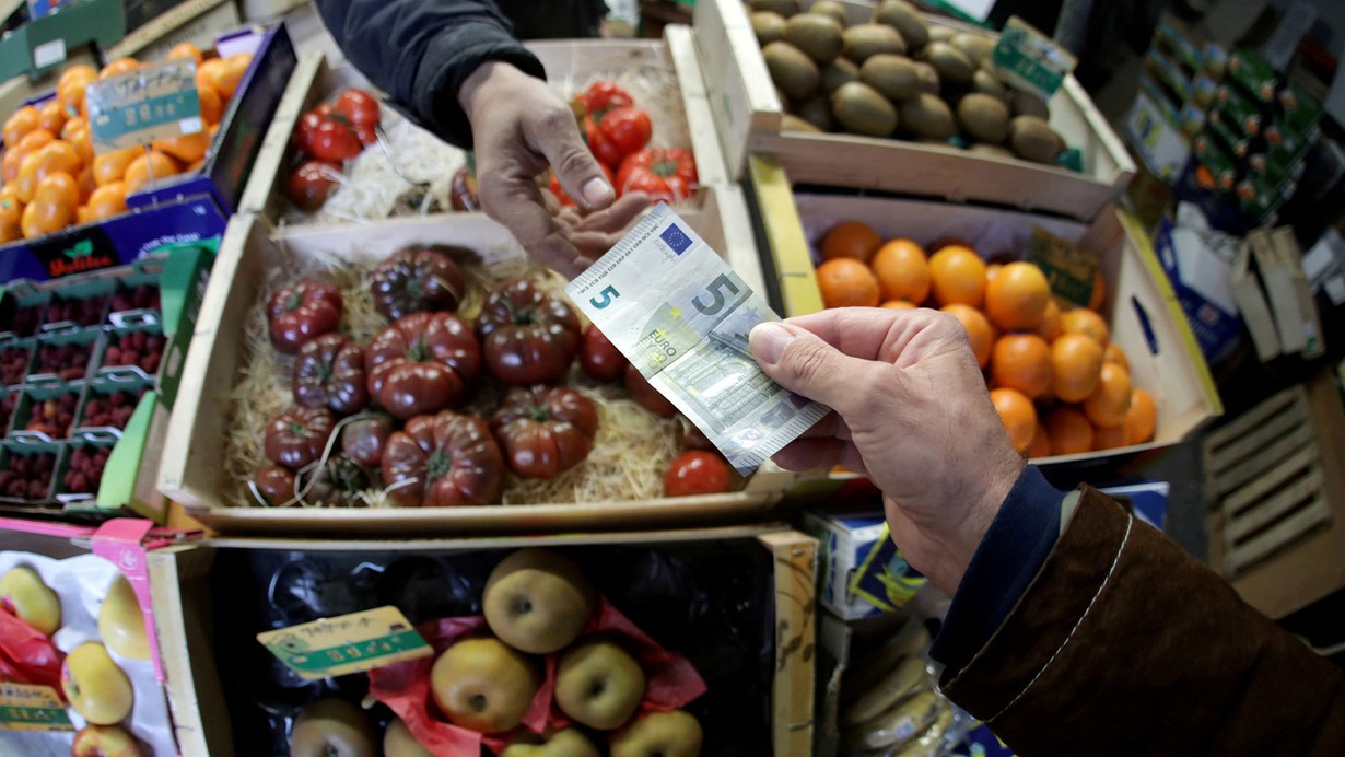 Euro bölgesinde yıllık enflasyon geriledi