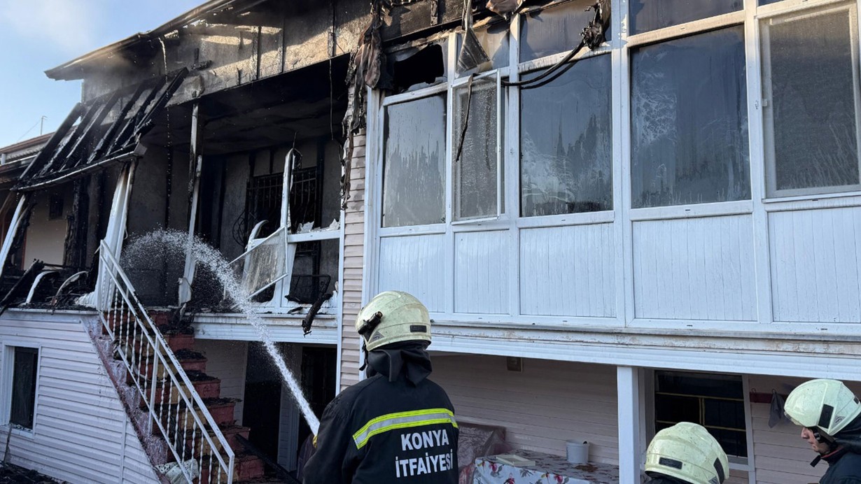 Konya'da eski eş dehşeti: Darp edip evi yaktı