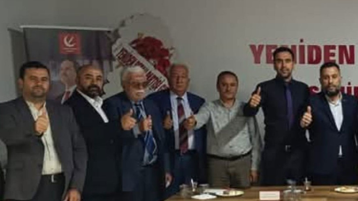 Yeniden Refah Partisi'nde 3 ilçe başkanı istifa etti