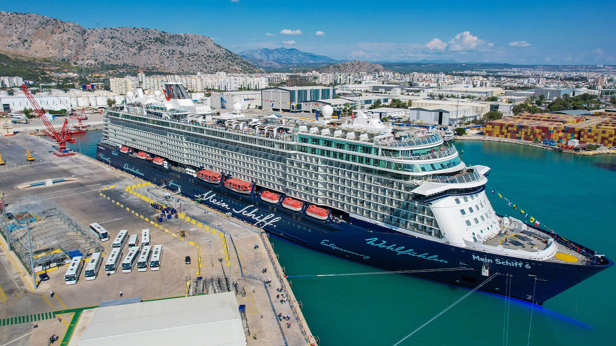 Kruvaziyer turizminde ilk! 3 ayda 72 gemiyle 101 bin 650 yolcu geldi