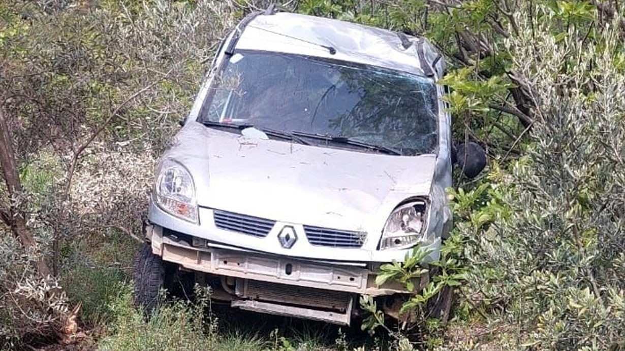Kayıp olarak aranıyordu... Cansız bedeni uçuruma devrilen otomobilde bulundu
