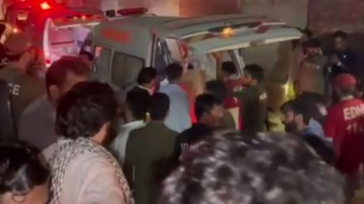 Korkunç kaza! Minibüs uçuruma yuvarlandı, en az 16 kişi öldü