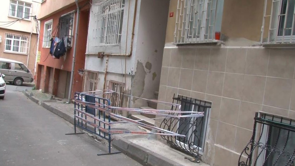 Deprem sonrası yapılan kontrollerde Fatih'te 3 bina mühürlendi