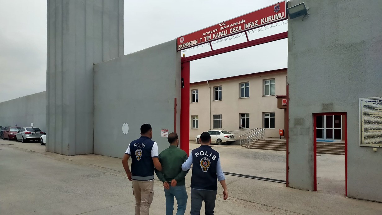 Hatay'da suçüstü yakalanan zehir taciri tutuklandı