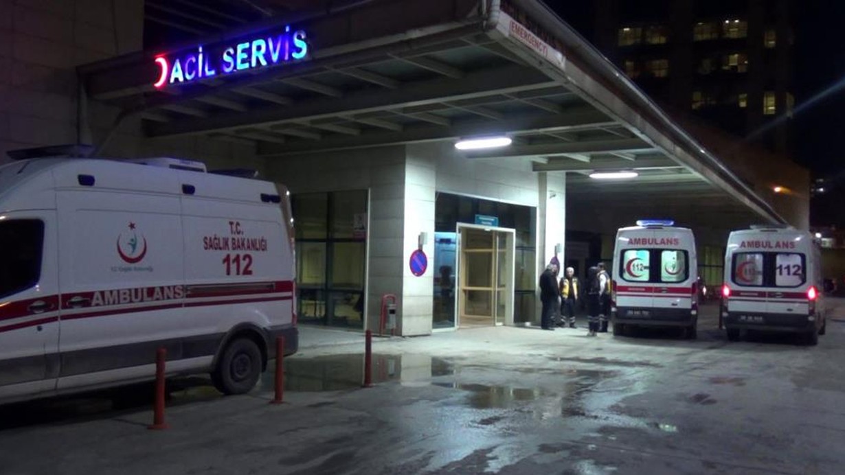 Siirt'te feci kaza: Ayağını çapa makinesine kaptırdı