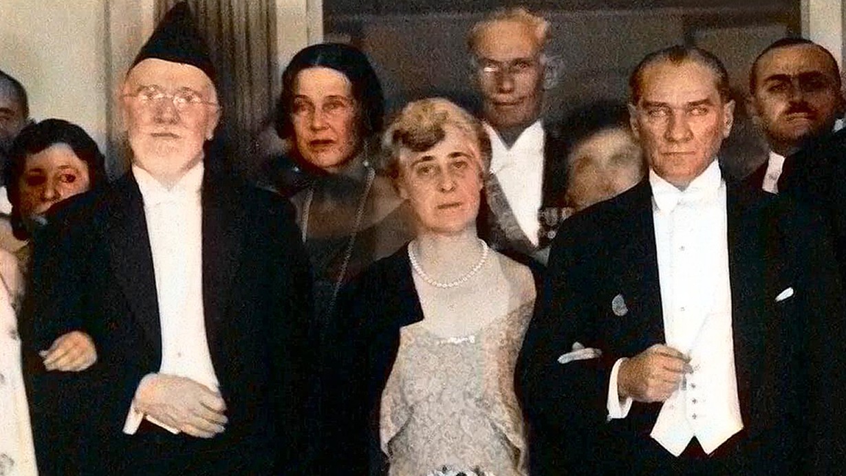 Venizelos'tan ders alın! Atatürk'e ağır hakaretler