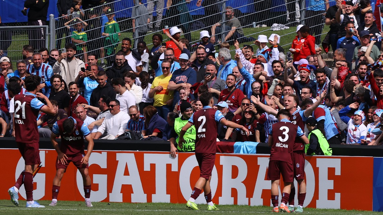 Barcelona Trabzonspor maçı bugün saat kaçta, hangi kanalda? UEFA Gençlik Ligi Barcelona U19 Trabzonspor U19 muhtemel 11'leri!