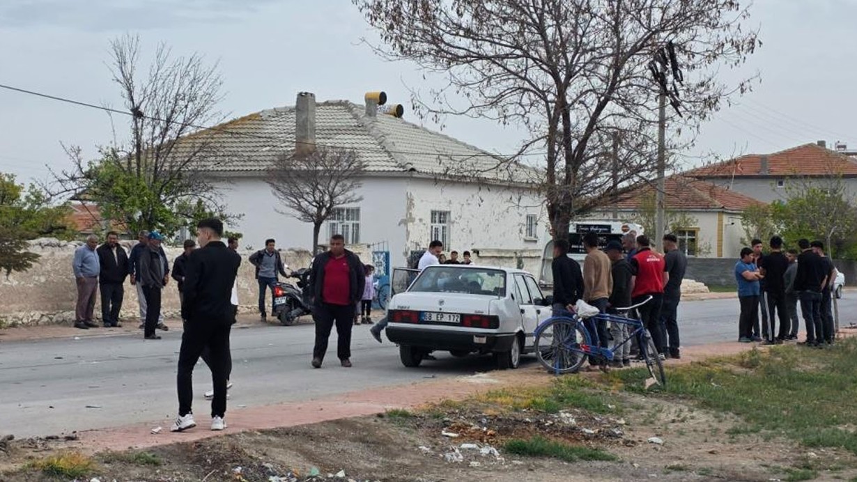 Aksaray'da feci kaza! Motosiklet sürücüsünün gözü çıktı