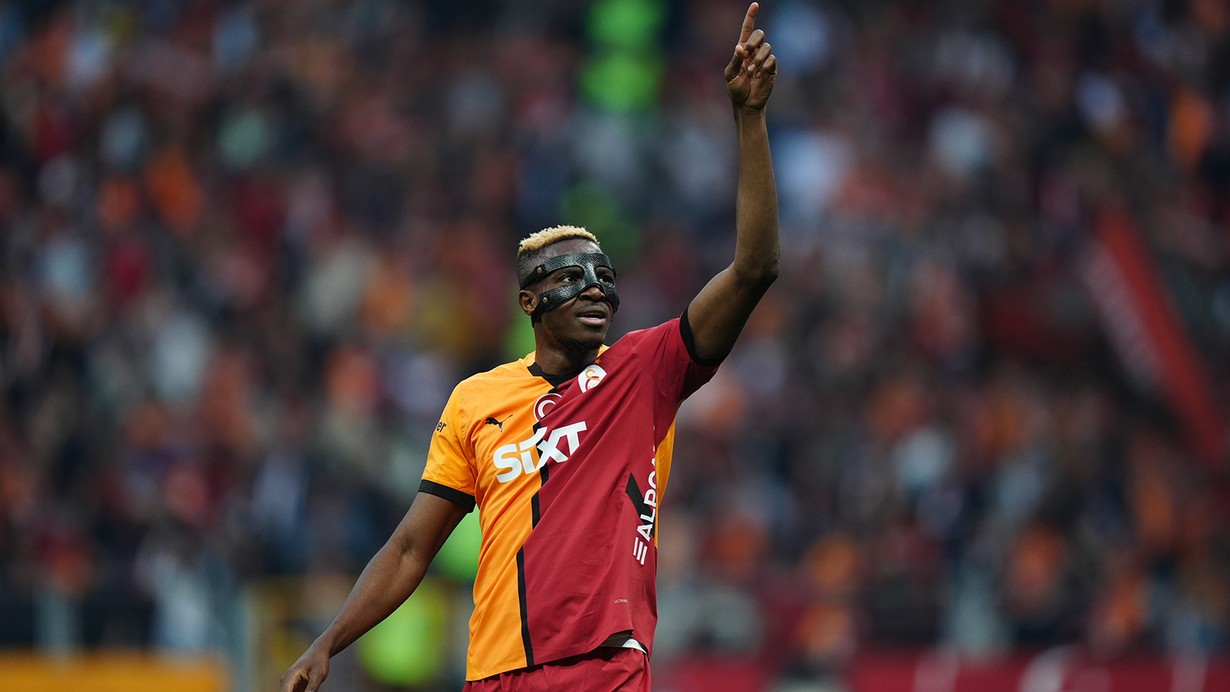 Victor Osimhen, kariyer rekoru kırdı