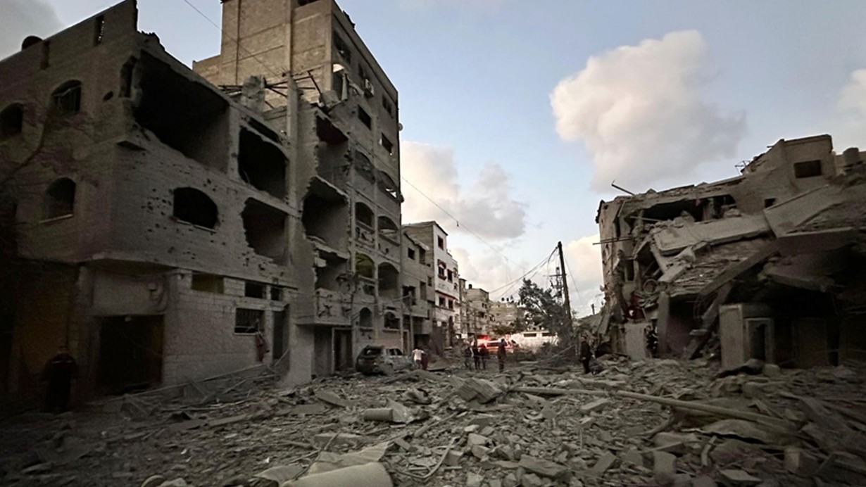 İsrail'in Gazze'de bir okula düzenlediği saldırıda 7 kişi öldü
